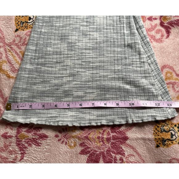 Aerie: Gray Lettuce Hem Ribbed Flared Pants - Picture 6 of 9